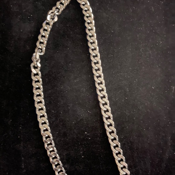 Chain: Cuban - Picture 3 of 3